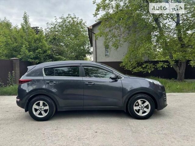 Сірий Кіа Sportage, об'ємом двигуна 1.69 л та пробігом 82 тис. км за 17818 $, фото 16 на Automoto.ua