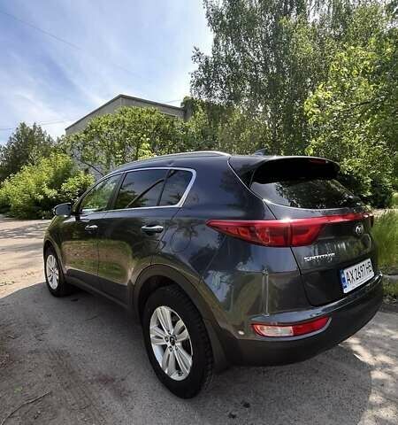 Серый Киа Sportage, объемом двигателя 2 л и пробегом 230 тыс. км за 16500 $, фото 4 на Automoto.ua