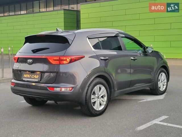Кіа Sportage 2017 у Києві на Automoto.ua Сірий Кіа Sportage, об'ємом двигуна 2 л та пробігом 263 тис. км за 15800 $, фото 10 на Automoto.ua