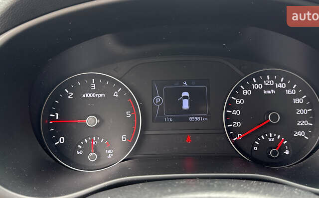 Сірий Кіа Sportage, об'ємом двигуна 1.69 л та пробігом 83 тис. км за 18500 $, фото 3 на Automoto.ua