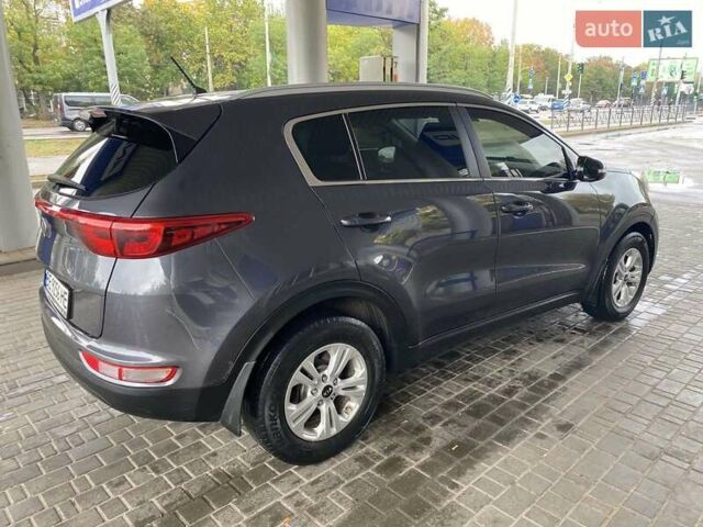 Киа Sportage 2017 в Николаеве на Automoto.ua Серый Киа Sportage, объемом двигателя 2 л и пробегом 149 тыс. км за 17300 $, фото 5 на Automoto.ua