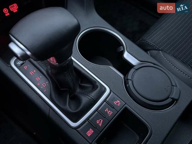 Кіа Sportage 2017 у Києві на Automoto.ua Сірий Кіа Sportage, об'ємом двигуна 2 л та пробігом 35 тис. км за 19900 $, фото 22 на Automoto.ua