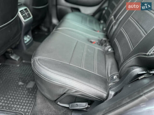 Сірий Кіа Sportage, об'ємом двигуна 1.69 л та пробігом 137 тис. км за 16999 $, фото 60 на Automoto.ua