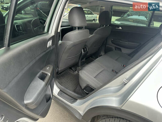Серый Киа Sportage, объемом двигателя 1.69 л и пробегом 160 тыс. км за 16600 $, фото 12 на Automoto.ua