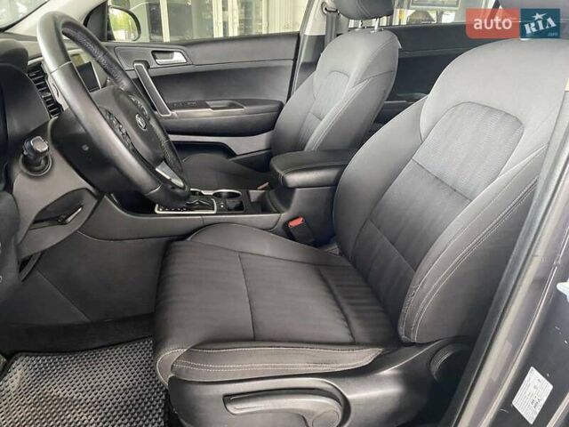 Киа Sportage 2017 в Николаеве на Automoto.ua Серый Киа Sportage, объемом двигателя 2 л и пробегом 149 тыс. км за 17300 $, фото 13 на Automoto.ua