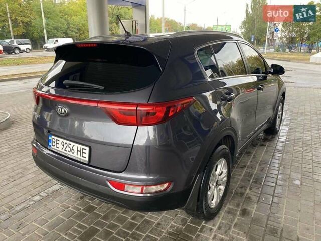 Киа Sportage 2017 в Николаеве на Automoto.ua Серый Киа Sportage, объемом двигателя 2 л и пробегом 149 тыс. км за 17300 $, фото 6 на Automoto.ua