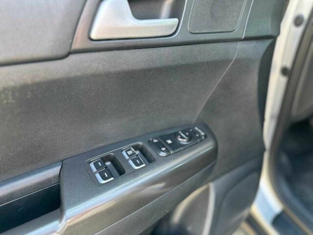 Серый Киа Sportage, объемом двигателя 1.7 л и пробегом 192 тыс. км за 14999 $, фото 10 на Automoto.ua