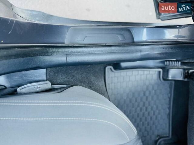 Сірий Кіа Sportage, об'ємом двигуна 1.69 л та пробігом 154 тис. км за 15990 $, фото 80 на Automoto.ua