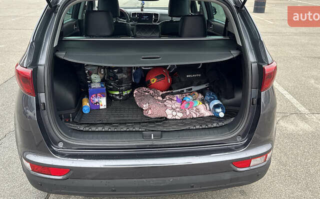 Сірий Кіа Sportage, об'ємом двигуна 1.69 л та пробігом 83 тис. км за 18500 $, фото 14 на Automoto.ua