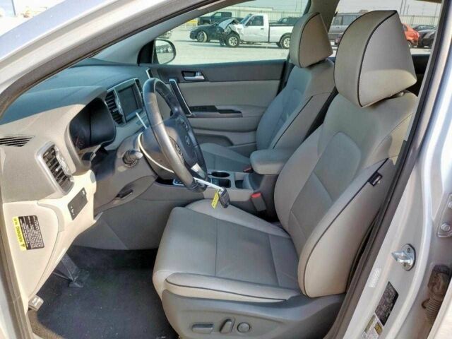 Киа Sportage 2017 в Черновцах на Automoto.ua Серый Киа Sportage, объемом двигателя 2.4 л и пробегом 60 тыс. км за 2800 $, фото 6 на Automoto.ua