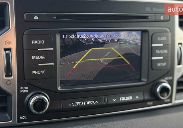 Кіа Sportage 2017 у Києві на Automoto.ua Сірий Кіа Sportage, об'ємом двигуна 2 л та пробігом 35 тис. км за 19900 $, фото 18 на Automoto.ua