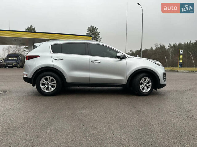 Сірий Кіа Sportage, об'ємом двигуна 1.69 л та пробігом 160 тис. км за 15900 $, фото 4 на Automoto.ua