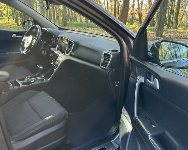 Серый Киа Sportage, объемом двигателя 1.69 л и пробегом 167 тыс. км за 16450 $, фото 23 на Automoto.ua