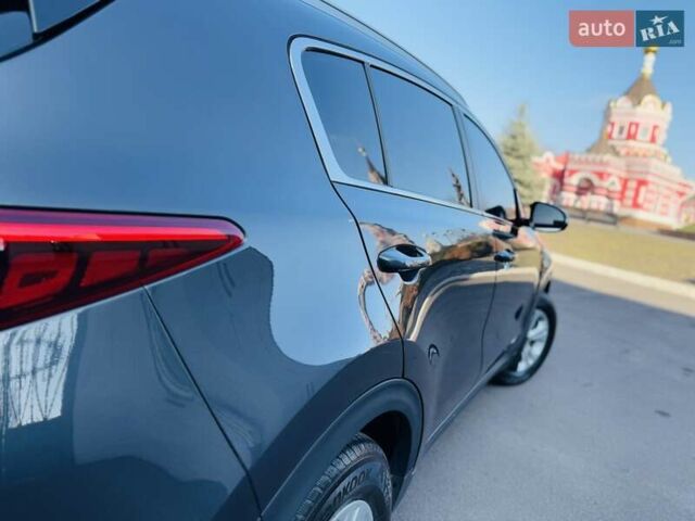 Сірий Кіа Sportage, об'ємом двигуна 1.69 л та пробігом 154 тис. км за 15990 $, фото 42 на Automoto.ua