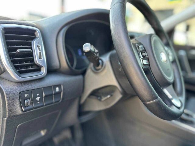 Серый Киа Sportage, объемом двигателя 1.7 л и пробегом 192 тыс. км за 14999 $, фото 11 на Automoto.ua