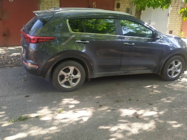 Серый Киа Sportage, объемом двигателя 2 л и пробегом 155 тыс. км за 17000 $, фото 1 на Automoto.ua