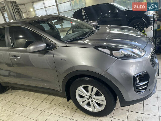 Серый Киа Sportage, объемом двигателя 2.36 л и пробегом 170 тыс. км за 16500 $, фото 3 на Automoto.ua