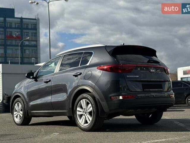 Кіа Sportage 2017 у Києві на Automoto.ua Сірий Кіа Sportage, об'ємом двигуна 2 л та пробігом 35 тис. км за 19900 $, фото 11 на Automoto.ua