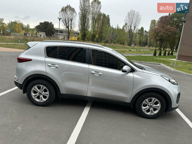 Серый Киа Sportage, объемом двигателя 1.69 л и пробегом 160 тыс. км за 16600 $, фото 7 на Automoto.ua