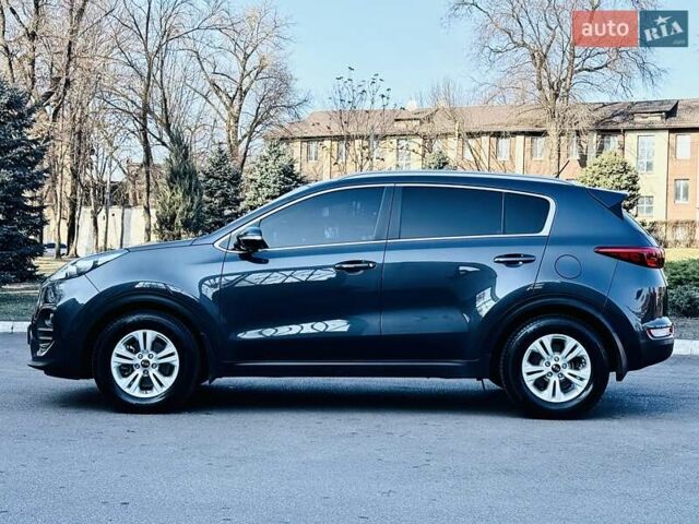 Сірий Кіа Sportage, об'ємом двигуна 1.69 л та пробігом 154 тис. км за 15990 $, фото 7 на Automoto.ua