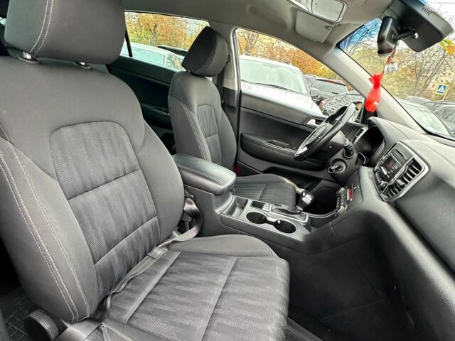 Кіа Sportage 2017 у Кривому Розі на Automoto.ua Сірий Кіа Sportage, об'ємом двигуна 1.7 л та пробігом 137 тис. км за 16150 $, фото 6 на Automoto.ua