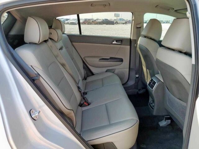 Киа Sportage 2017 в Черновцах на Automoto.ua Серый Киа Sportage, объемом двигателя 2.4 л и пробегом 60 тыс. км за 2800 $, фото 10 на Automoto.ua