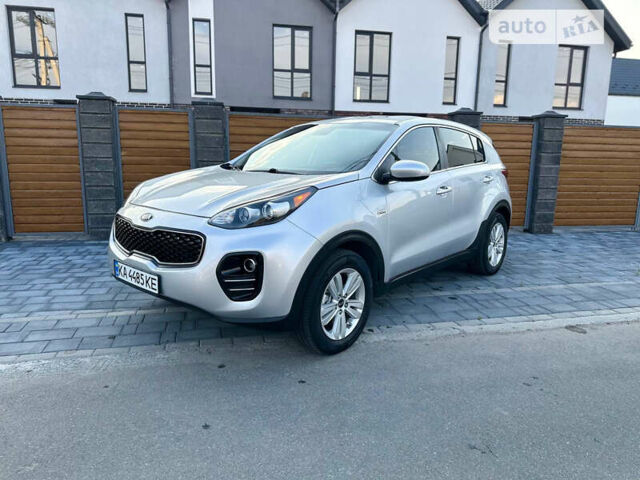 Серый Киа Sportage, объемом двигателя 0 л и пробегом 150 тыс. км за 15500 $, фото 2 на Automoto.ua