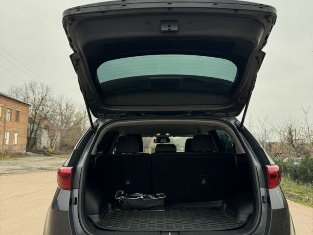 Сірий Кіа Sportage, об'ємом двигуна 1.7 л та пробігом 205 тис. км за 16200 $, фото 2 на Automoto.ua