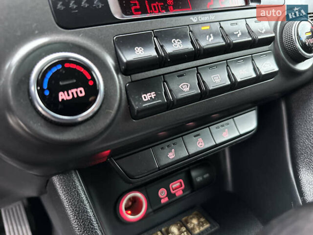 Сірий Кіа Sportage, об'ємом двигуна 1.69 л та пробігом 137 тис. км за 16999 $, фото 45 на Automoto.ua