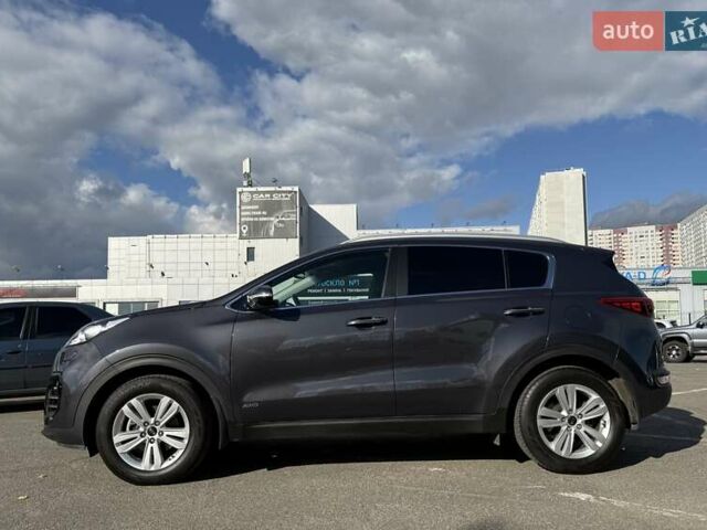 Кіа Sportage 2017 у Києві на Automoto.ua Сірий Кіа Sportage, об'ємом двигуна 2 л та пробігом 35 тис. км за 19900 $, фото 13 на Automoto.ua
