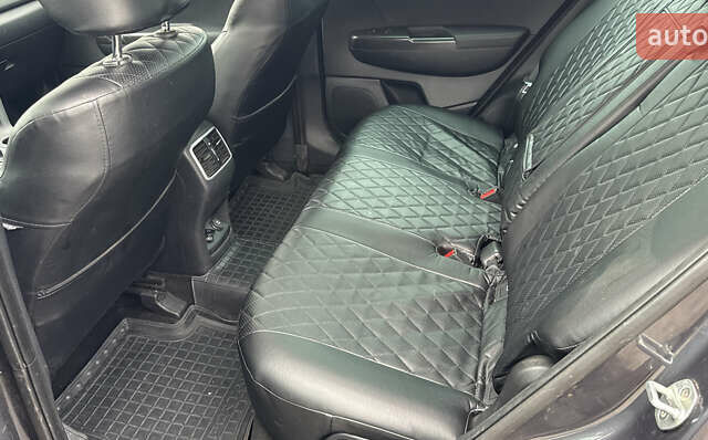 Сірий Кіа Sportage, об'ємом двигуна 1.69 л та пробігом 83 тис. км за 18500 $, фото 7 на Automoto.ua