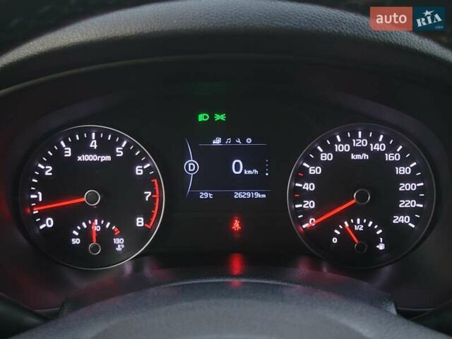 Кіа Sportage 2017 у Києві на Automoto.ua Сірий Кіа Sportage, об'ємом двигуна 2 л та пробігом 263 тис. км за 15800 $, фото 30 на Automoto.ua