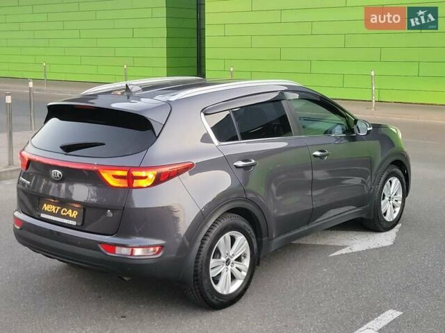 Кіа Sportage 2017 у Києві на Automoto.ua Сірий Кіа Sportage, об'ємом двигуна 2 л та пробігом 263 тис. км за 15800 $, фото 11 на Automoto.ua