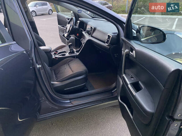Сірий Кіа Sportage, об'ємом двигуна 1.69 л та пробігом 147 тис. км за 18500 $, фото 15 на Automoto.ua