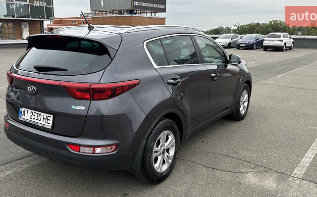 Сірий Кіа Sportage, об'ємом двигуна 1.69 л та пробігом 83 тис. км за 18500 $, фото 9 на Automoto.ua