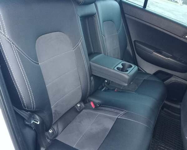 Серый Киа Sportage, объемом двигателя 1.6 л и пробегом 91 тыс. км за 15250 $, фото 35 на Automoto.ua