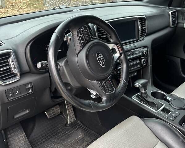 Серый Киа Sportage, объемом двигателя 2 л и пробегом 113 тыс. км за 25000 $, фото 8 на Automoto.ua