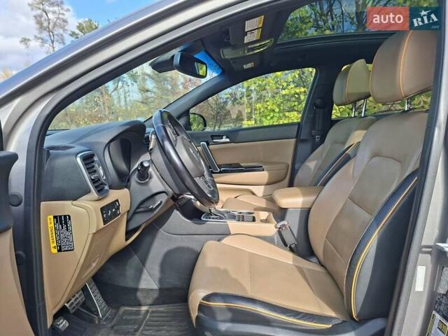 Сірий Кіа Sportage, об'ємом двигуна 2 л та пробігом 99 тис. км за 16000 $, фото 1 на Automoto.ua