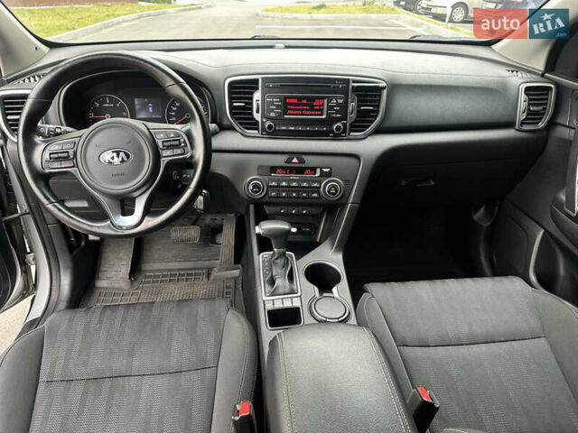 Серый Киа Sportage, объемом двигателя 1.69 л и пробегом 160 тыс. км за 16600 $, фото 9 на Automoto.ua