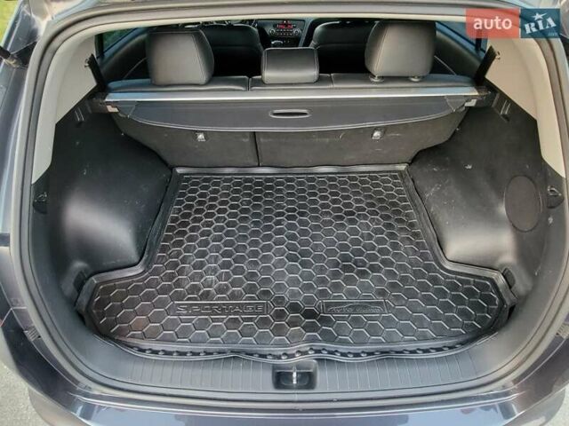 Кіа Sportage 2017 у Києві на Automoto.ua Сірий Кіа Sportage, об'ємом двигуна 2 л та пробігом 263 тис. км за 15800 $, фото 43 на Automoto.ua