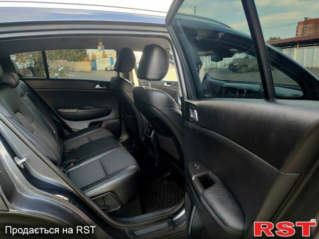 Серый Киа Sportage, объемом двигателя 2 л и пробегом 80 тыс. км за 17800 $, фото 10 на Automoto.ua