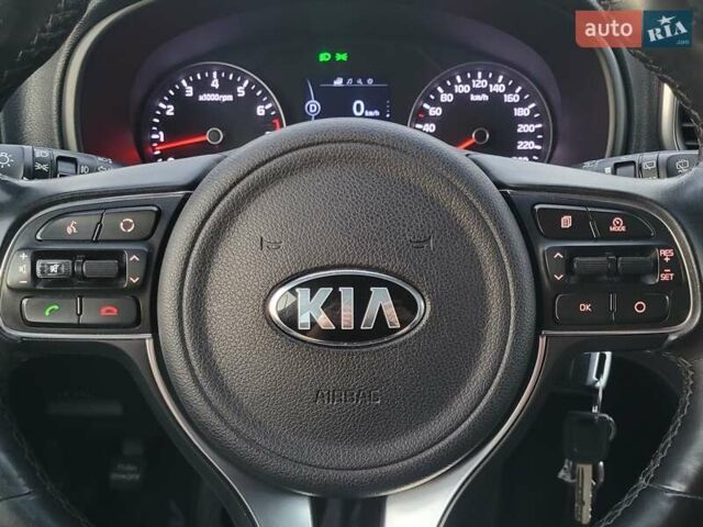 Кіа Sportage 2017 у Києві на Automoto.ua Сірий Кіа Sportage, об'ємом двигуна 2 л та пробігом 263 тис. км за 15800 $, фото 29 на Automoto.ua