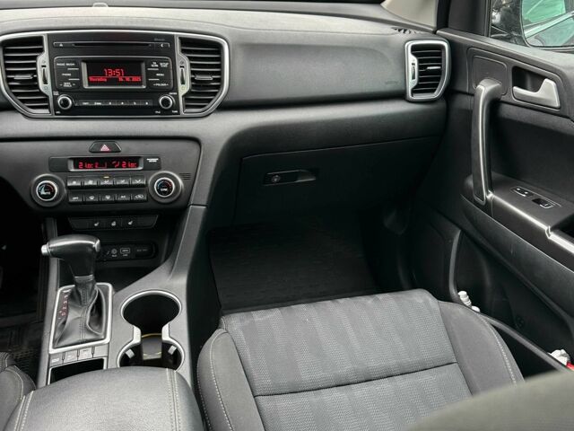 Кіа Sportage 2017 у Кривому Розі на Automoto.ua Сірий Кіа Sportage, об'ємом двигуна 1.7 л та пробігом 137 тис. км за 16150 $, фото 5 на Automoto.ua