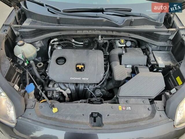Кіа Sportage 2017 у Києві на Automoto.ua Сірий Кіа Sportage, об'ємом двигуна 2 л та пробігом 263 тис. км за 15800 $, фото 45 на Automoto.ua