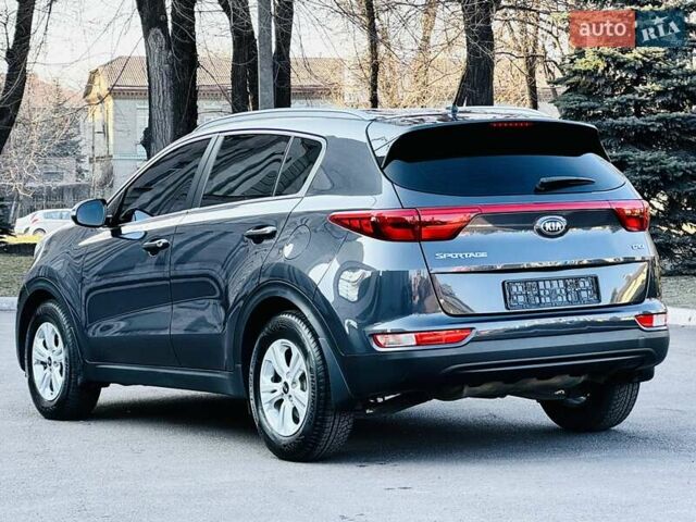 Сірий Кіа Sportage, об'ємом двигуна 1.69 л та пробігом 154 тис. км за 15990 $, фото 10 на Automoto.ua
