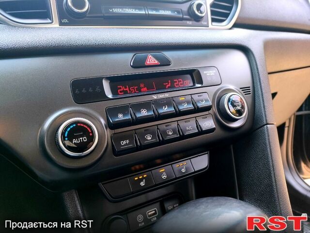 Серый Киа Sportage, объемом двигателя 2 л и пробегом 80 тыс. км за 17800 $, фото 9 на Automoto.ua