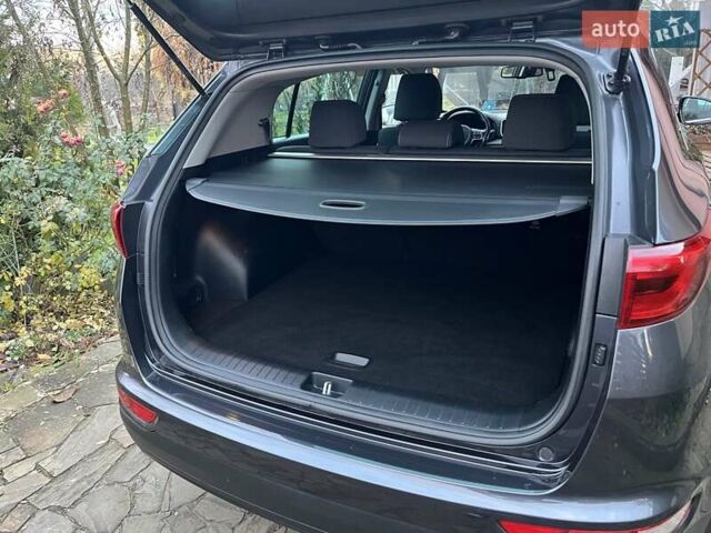 Серый Киа Sportage, объемом двигателя 1.7 л и пробегом 63 тыс. км за 17950 $, фото 21 на Automoto.ua