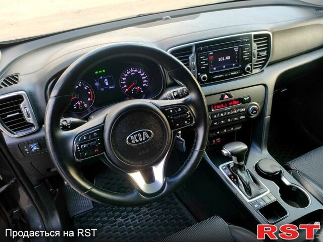 Серый Киа Sportage, объемом двигателя 2 л и пробегом 80 тыс. км за 17800 $, фото 6 на Automoto.ua