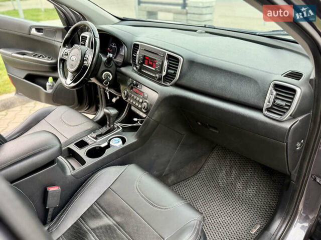 Сірий Кіа Sportage, об'ємом двигуна 1.69 л та пробігом 154 тис. км за 14300 $, фото 9 на Automoto.ua