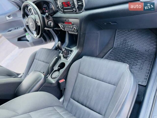 Сірий Кіа Sportage, об'ємом двигуна 1.69 л та пробігом 154 тис. км за 15990 $, фото 65 на Automoto.ua